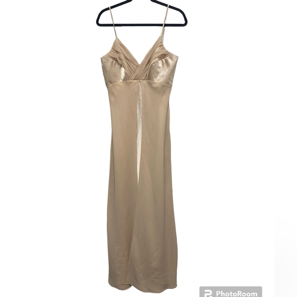 Beautiful Prom dress/winter formal gown Medium